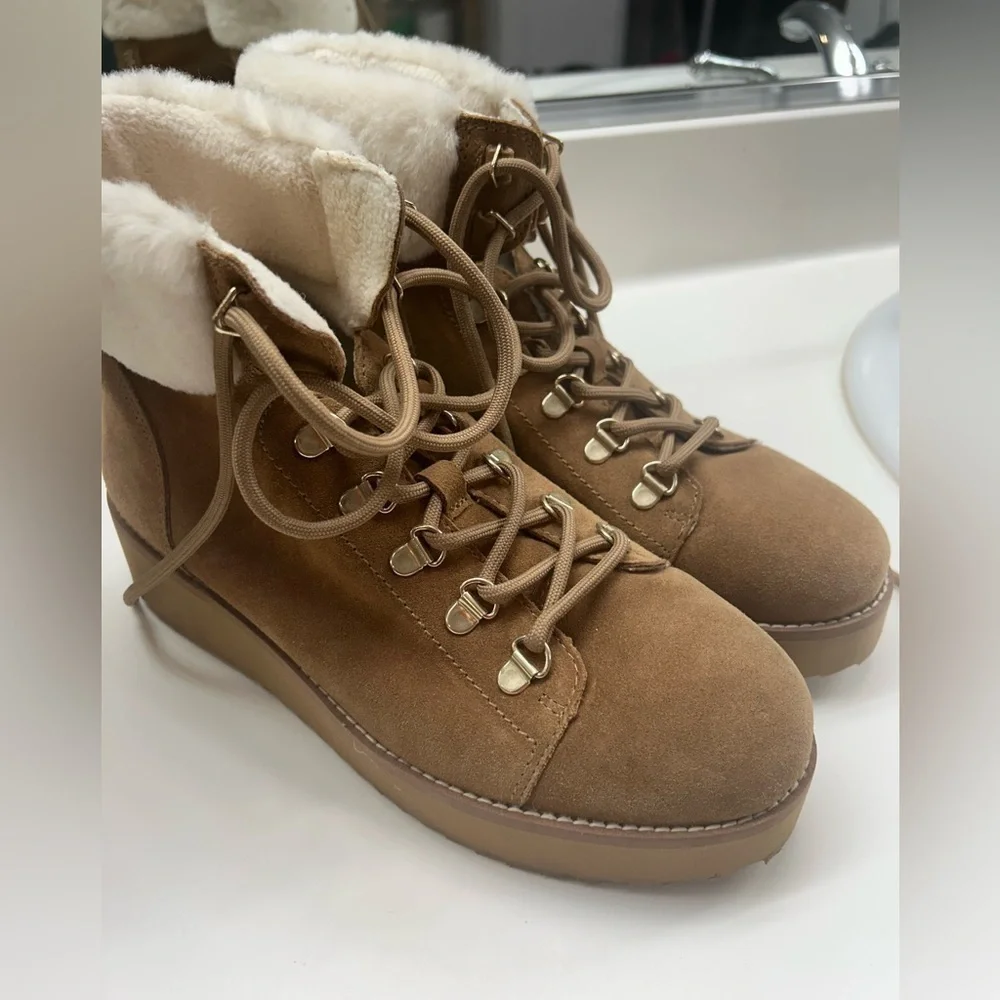 NWOT Sam Edelman Women's Tan Suede Ankle Boots